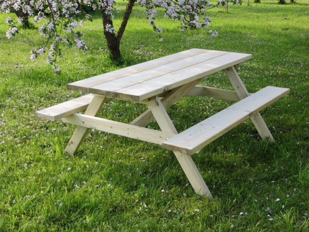 Piknika galds